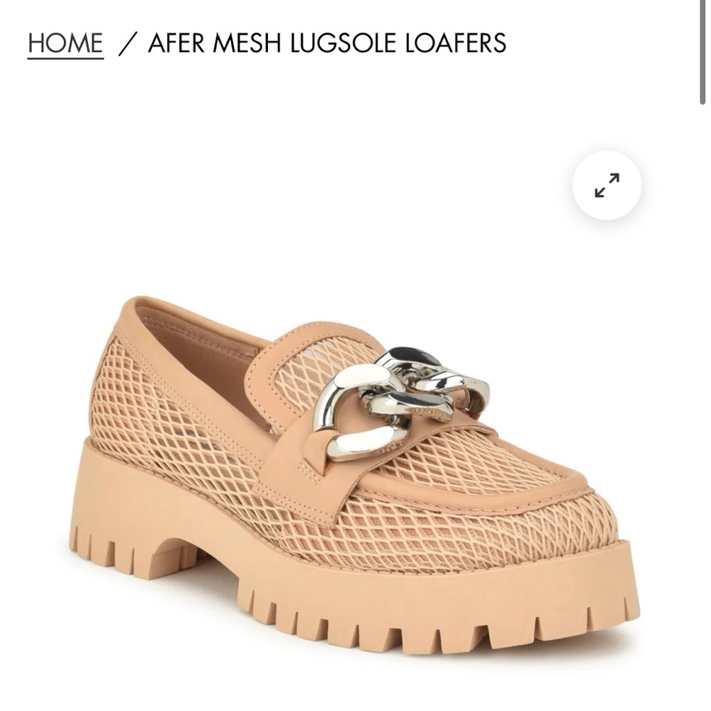 Chain Detail Beige Loafers